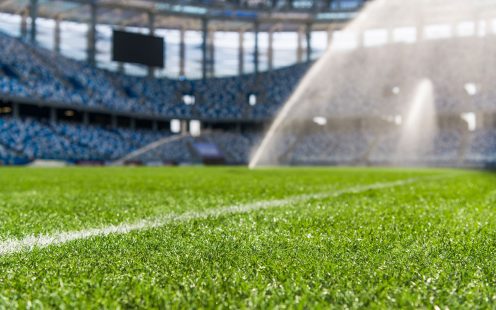 Fussballplatz Rasen-Bewässerung