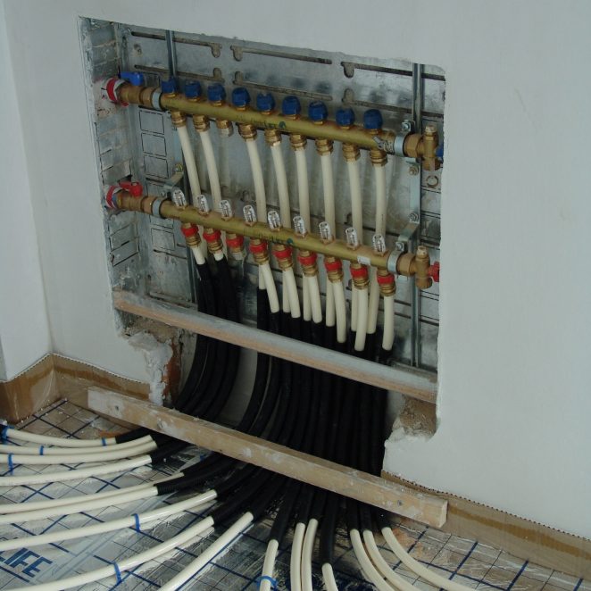 Verteiler in Wand eingebaut
