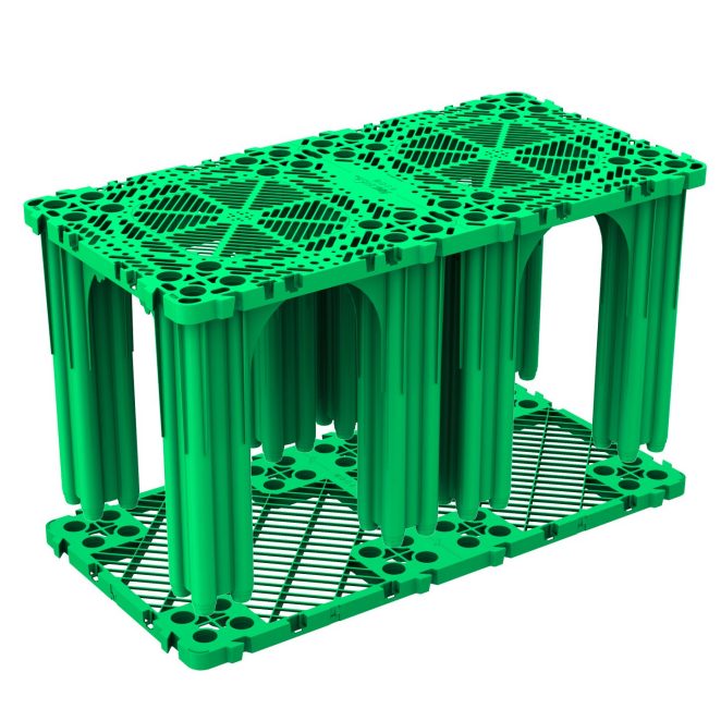 Produktbild der grünen Strombox II mit dazugehöriger Bodenplatte