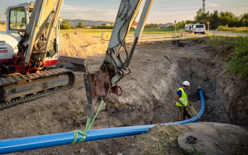 Relining mit Aqualine RC Robust Trinkwasserrohren mit Bagger